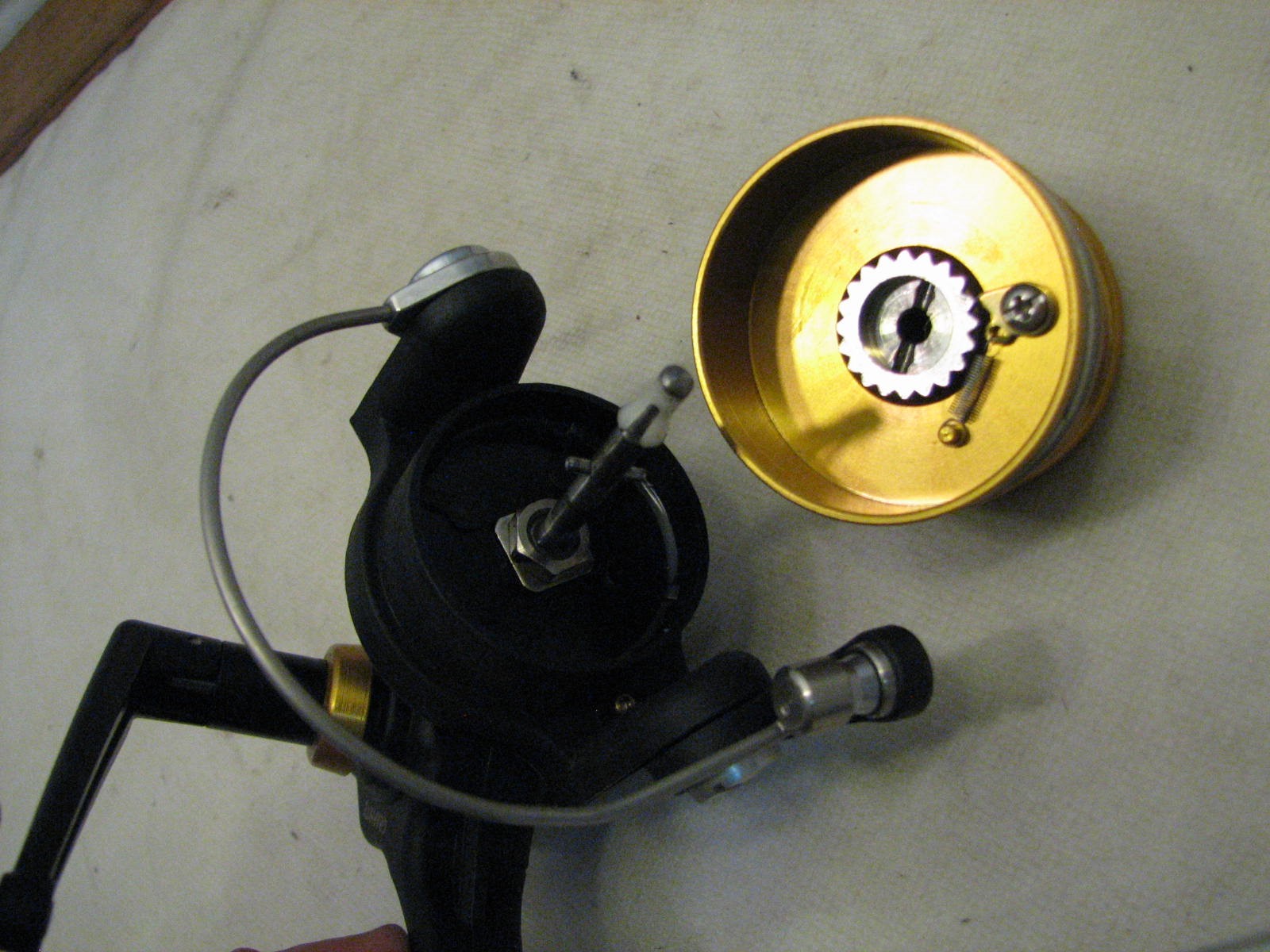 Penn 4300SS Fishing Reel High Speed Spin Cast Spinning 4300 SS
