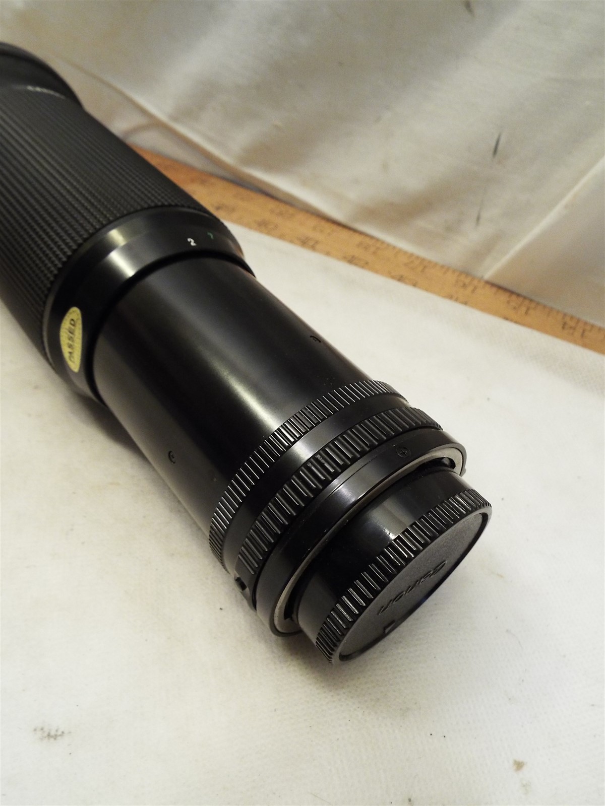 Vintage Canon 100-300mm FD Zoom SLR Camera Lens F/5.6 Telephoto