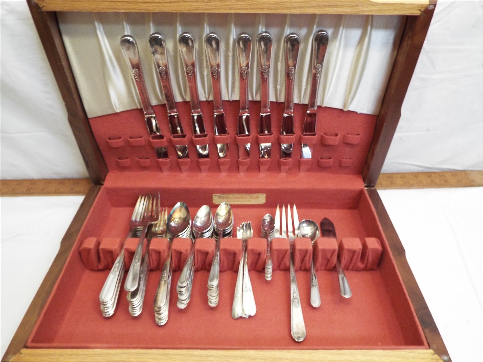 Holmes & Edwards Inlaid Youth Silverplate Flatware Set 67 pcs H