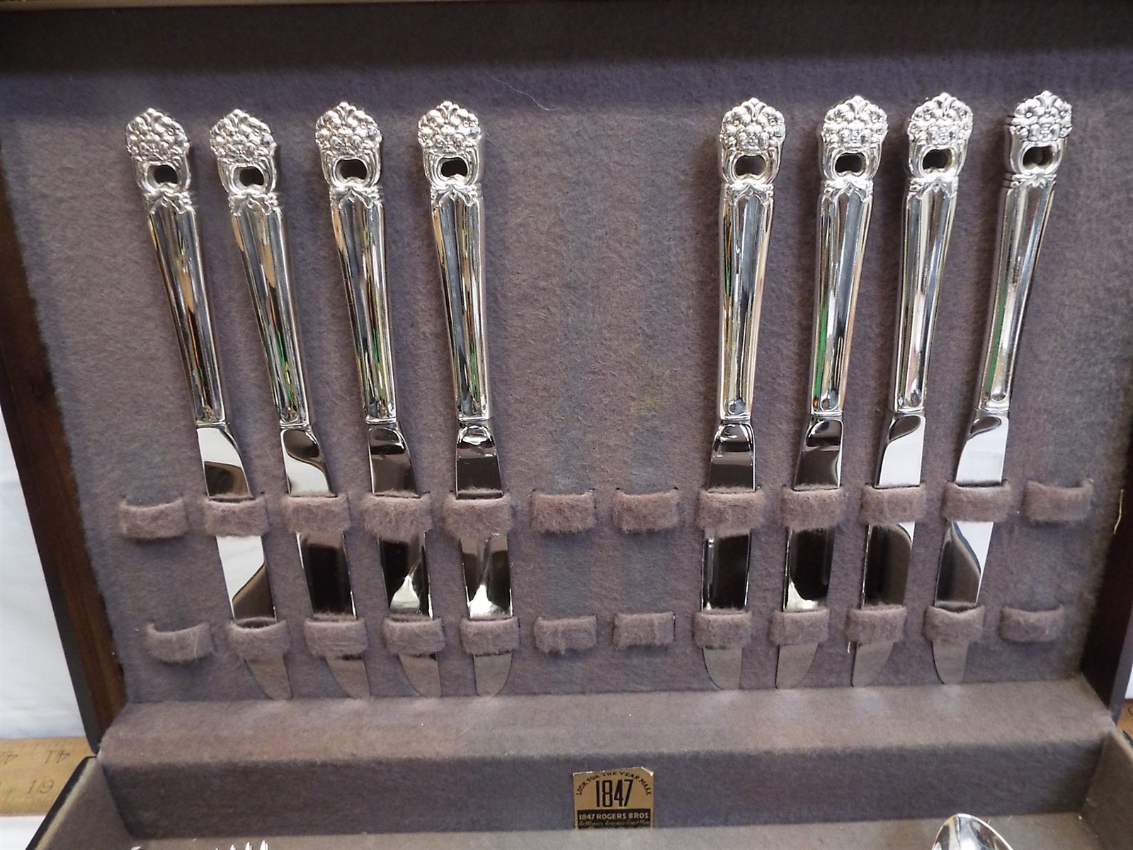 Set 1847 Rogers Bros Silver Plated Eternally Yours Flatware 50 pcs